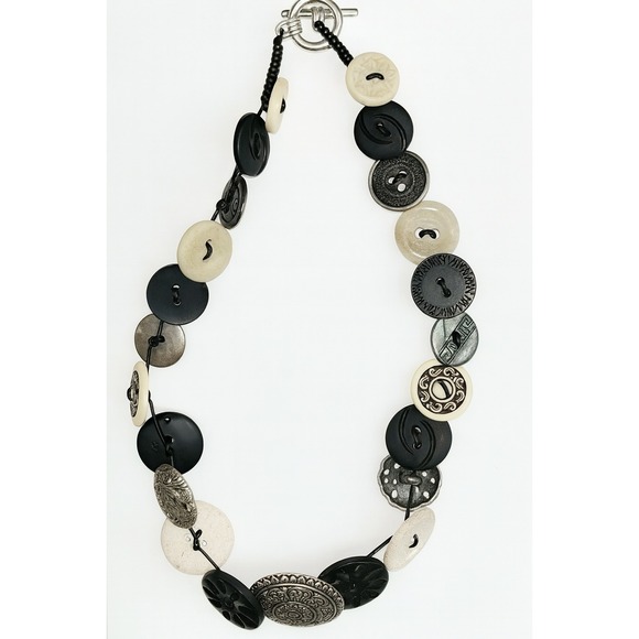 Vintage Handmade Button‎ Necklace Black Cream Silver Eclectic Statement Piece - Picture 1 of 7